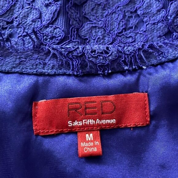 Saks Fifth Avenue Bluish Purple Lace Top | Low Back, Fully Lined | Size M - Picture 6 of 8